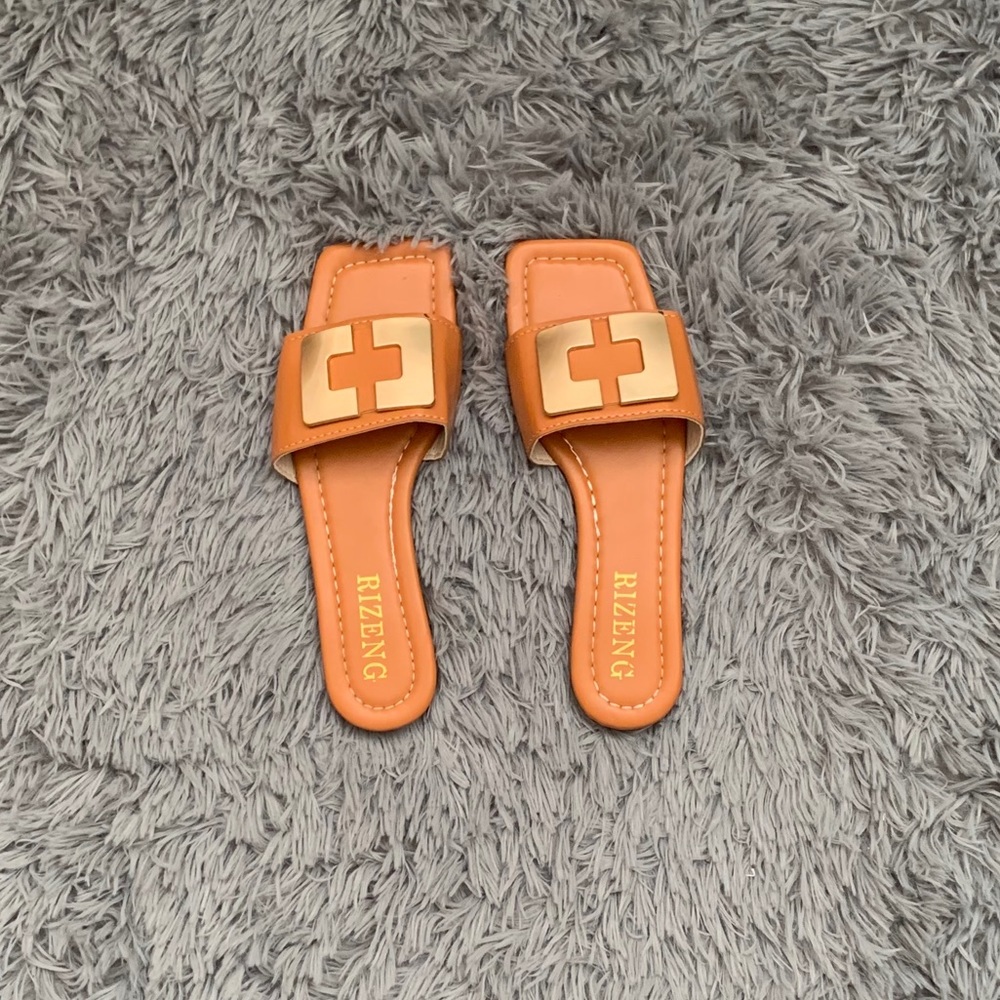 Square Detail Sandals